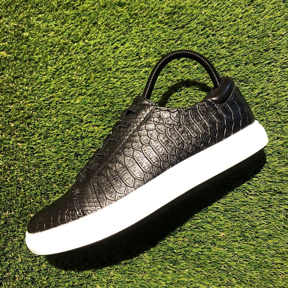 NWOT Cushionaire Regal SnakeSkin Slip On - Vegan